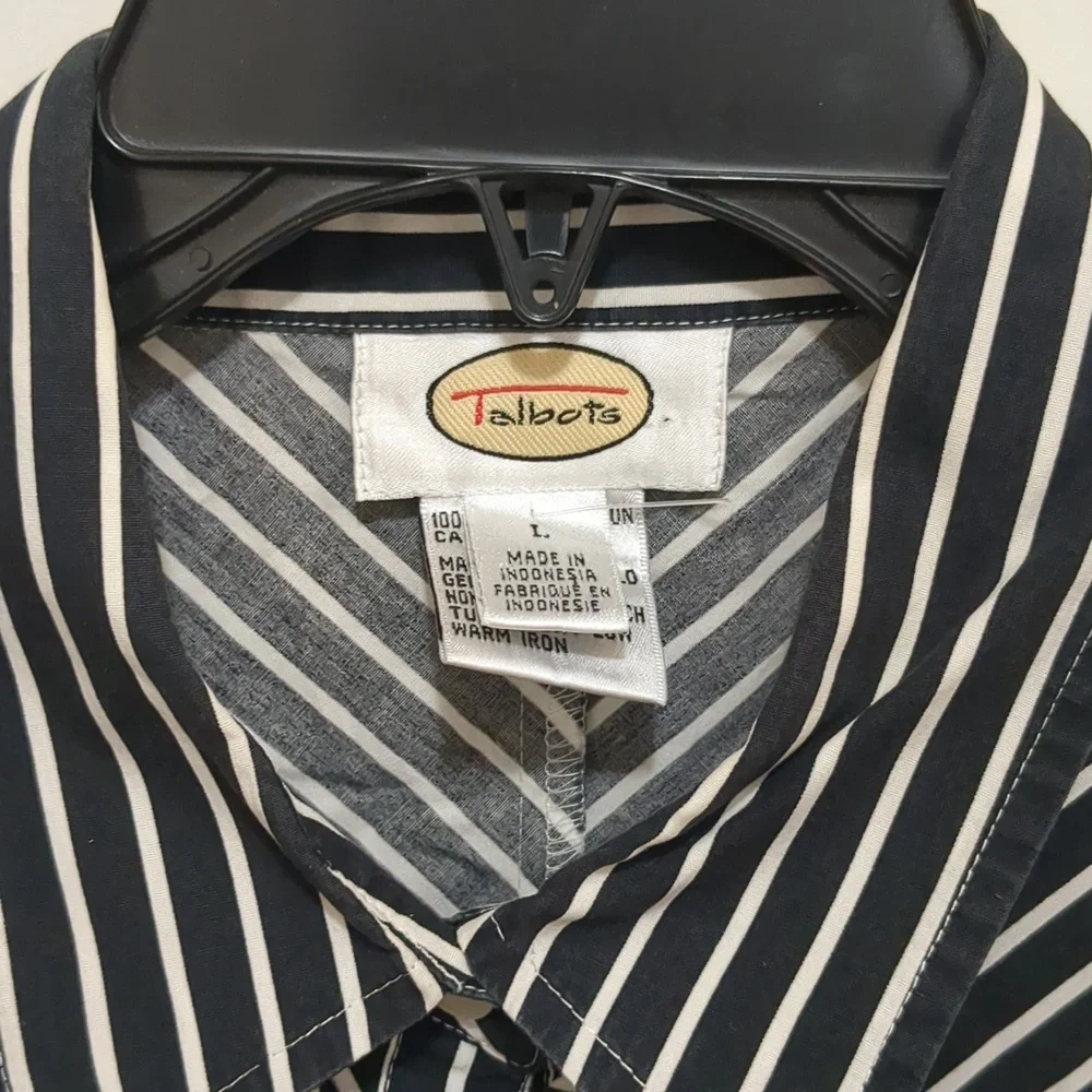 TALBOTS Long Sleeve Button up Shirt Size L - Picture 2 of 7